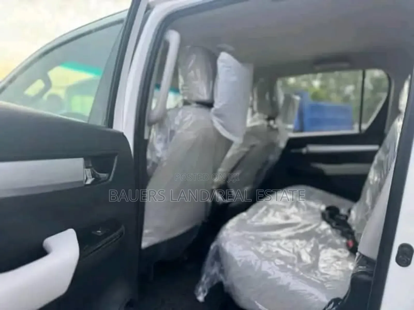 Toyota Hilux 2019 White