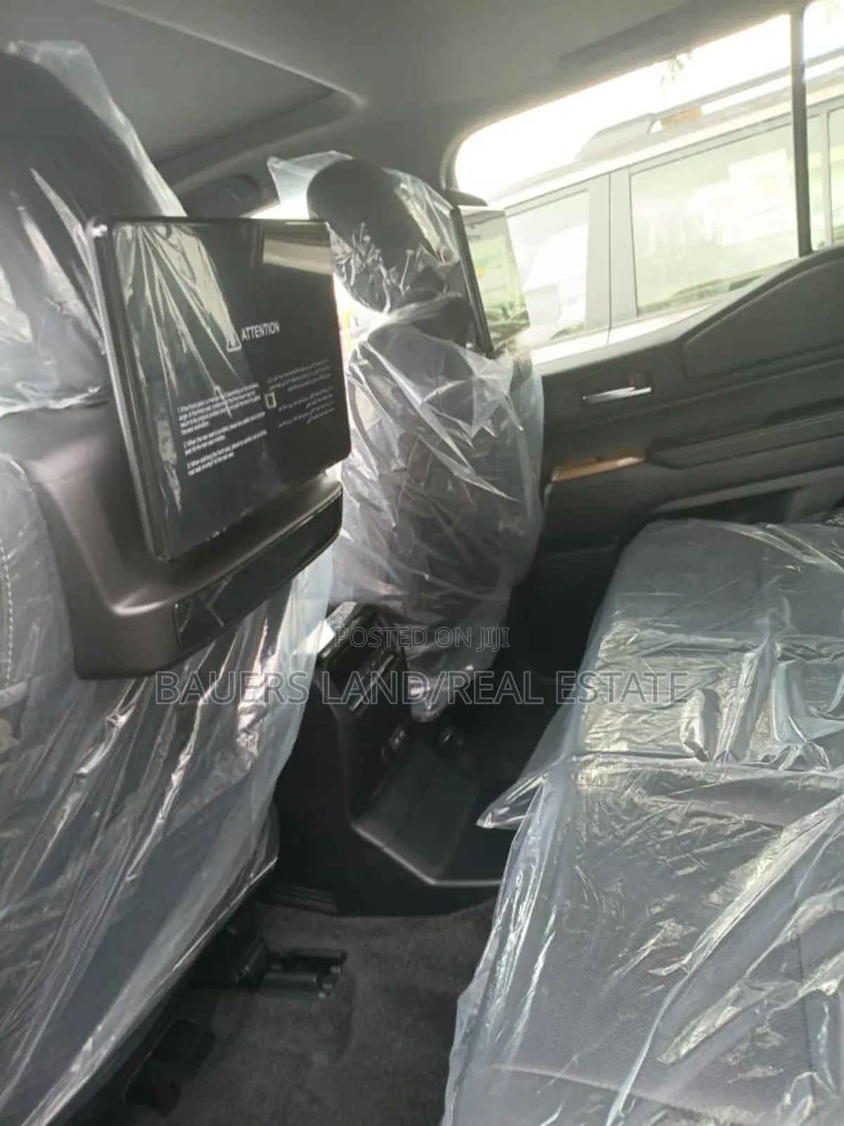 Toyota Hilux 2019 White