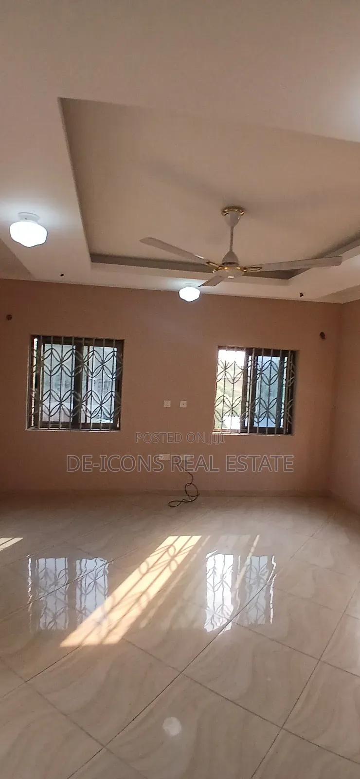 2bdrm Apartment in De-Icons Real Estate, Ga South Municipal for rent