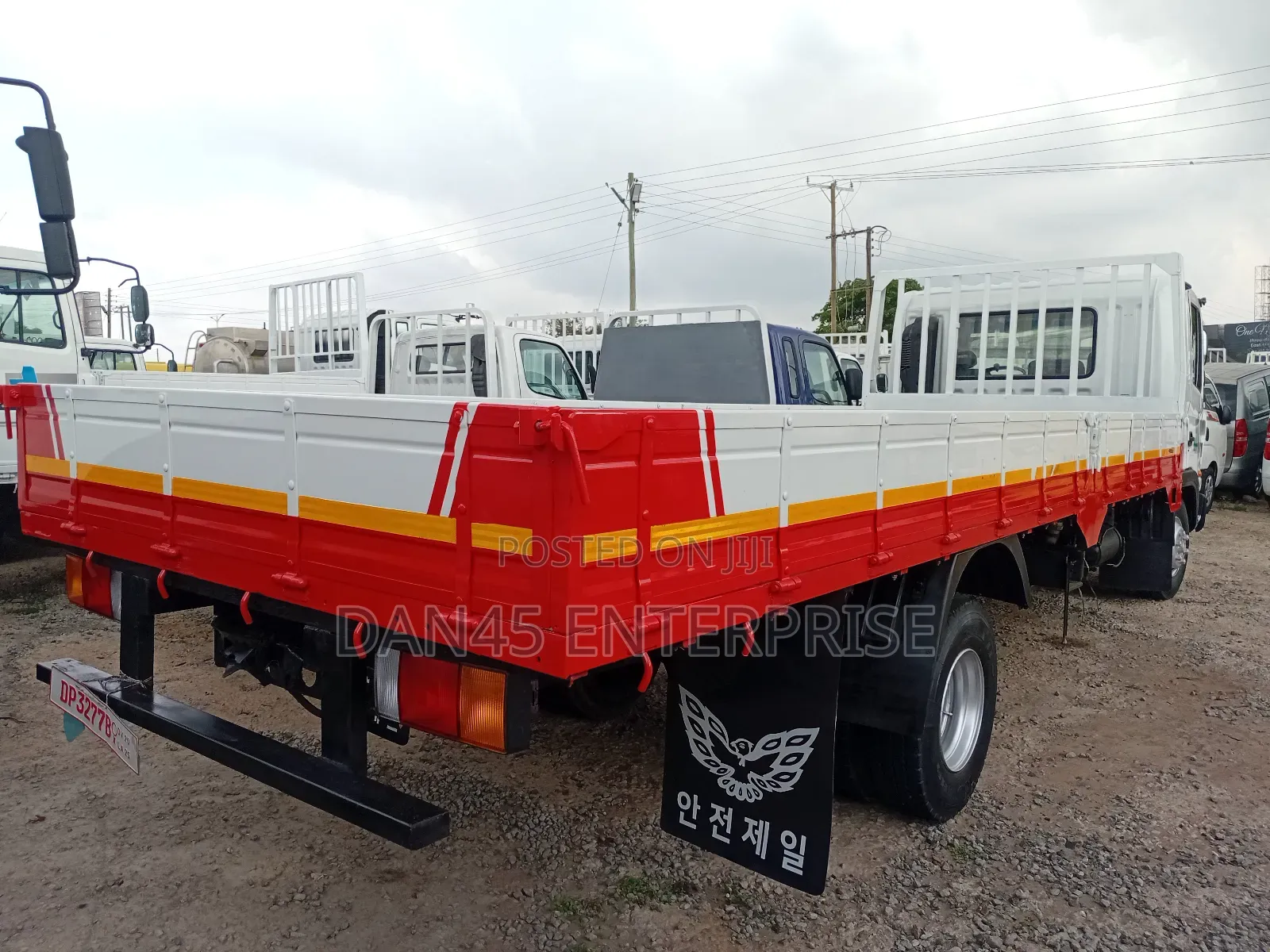 Hyundia 5 Tons ( Eight Holes)