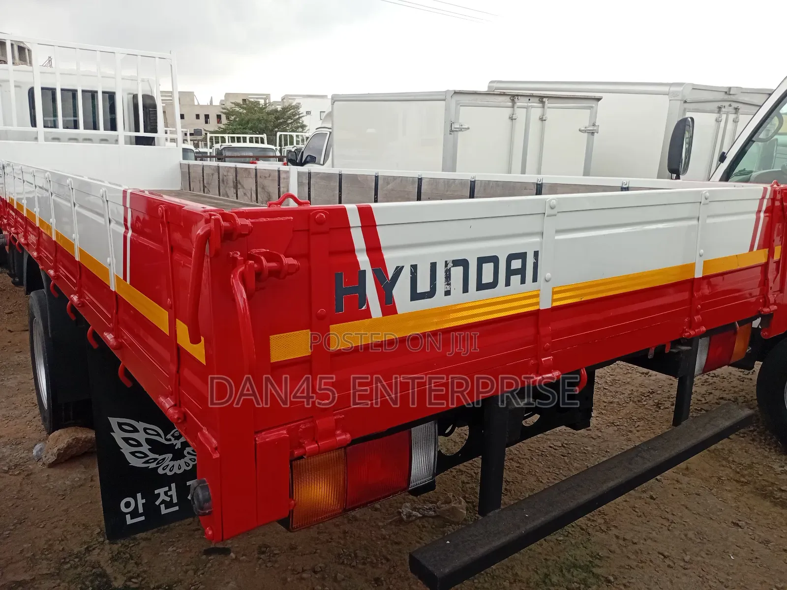 Hyundia 5 Tons ( Eight Holes)