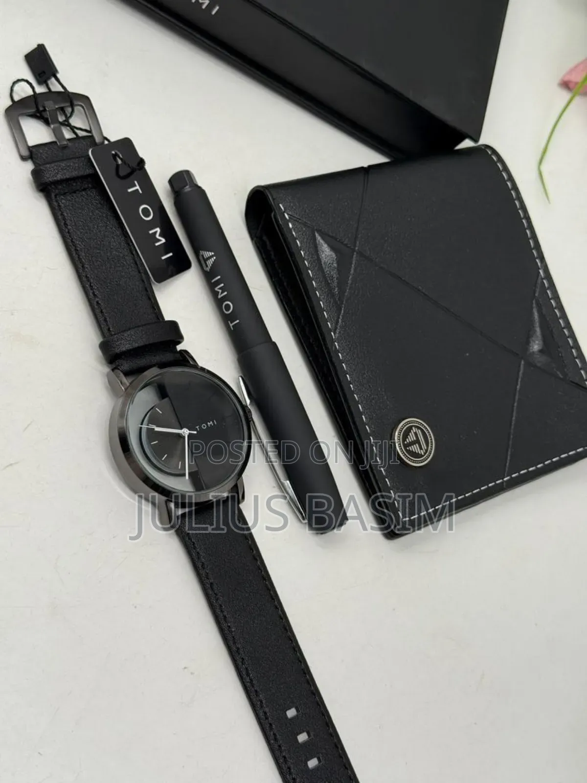 Tomi Watch With Wallet and Pen in Box