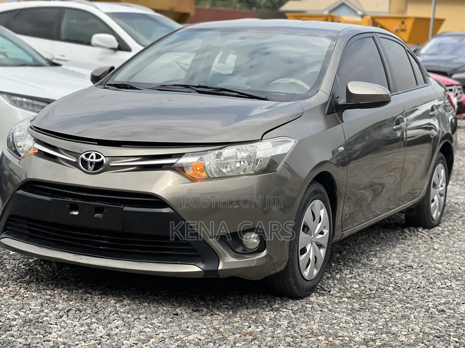 Toyota Yaris 2015