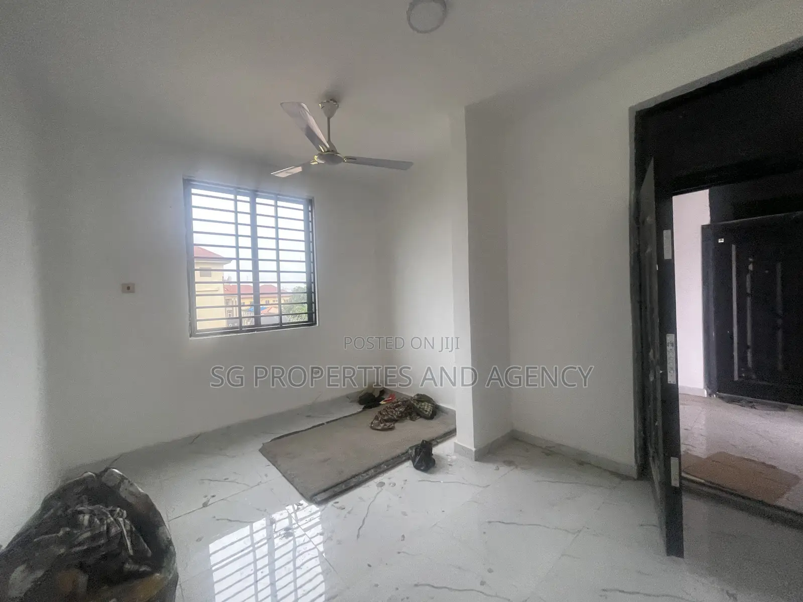 3bdrm Apartment in Batsonaa, Baatsona Total for rent