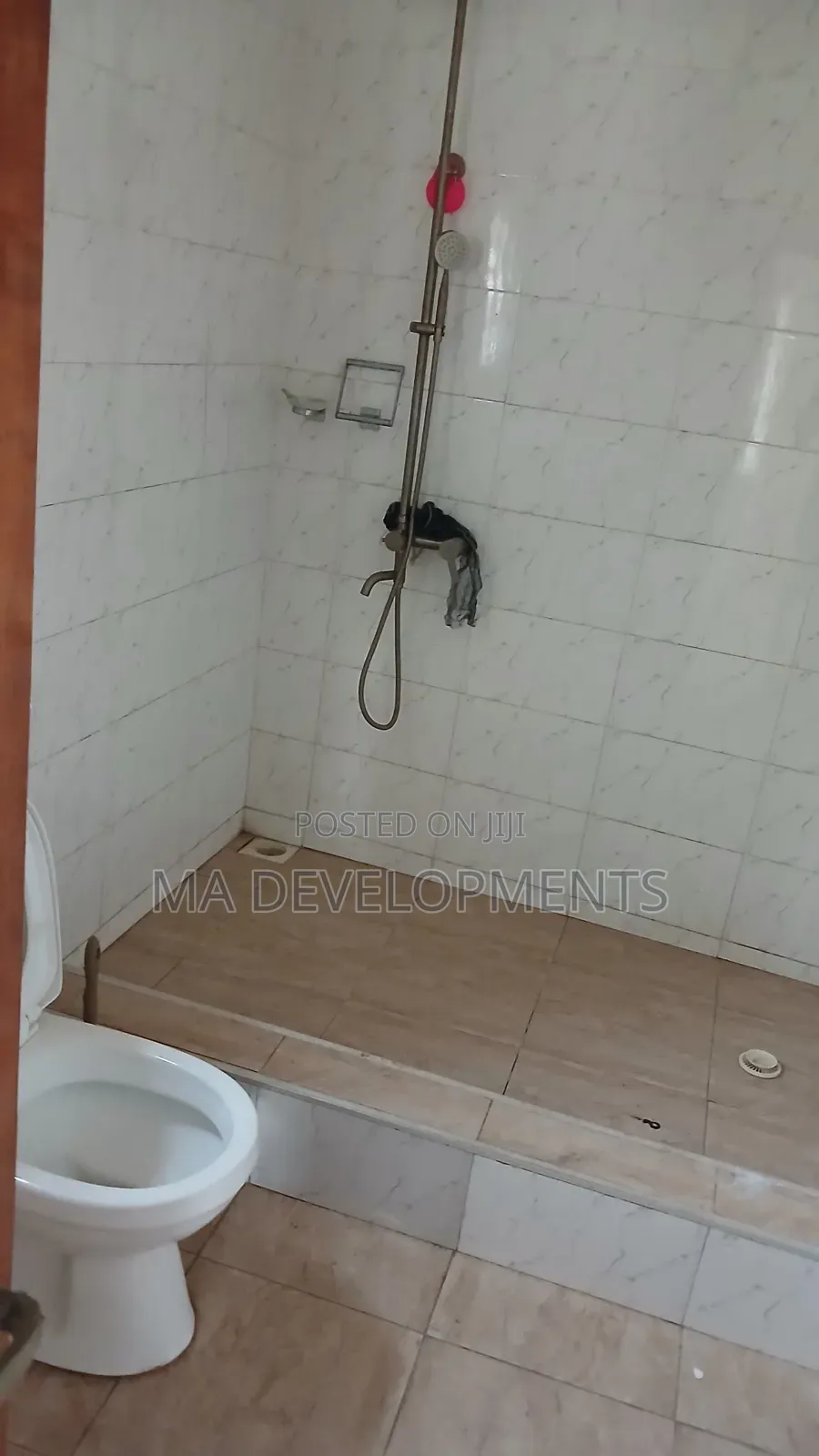 4bdrm House in Madev Realty, Ofankor for rent