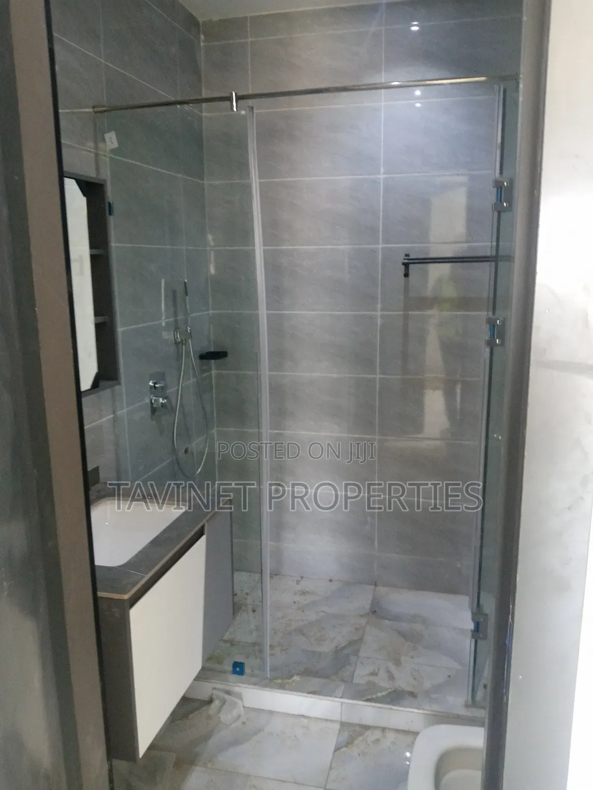 2bdrm House in Ashaley Botwe for sale