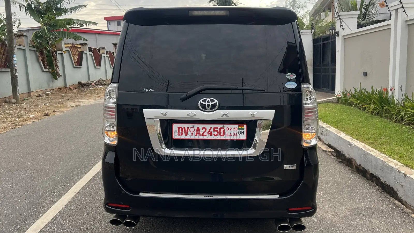 Toyota Voxy 2012 Black