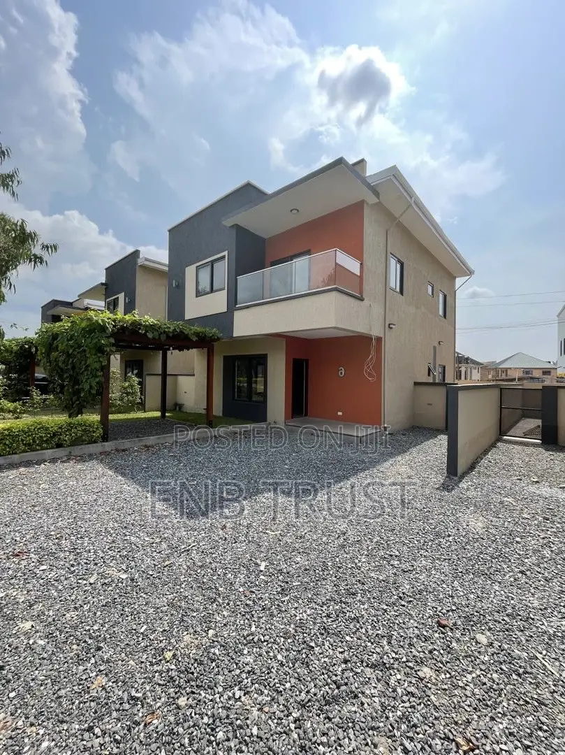 4bdrm Duplex in Pantang, Barrier for sale