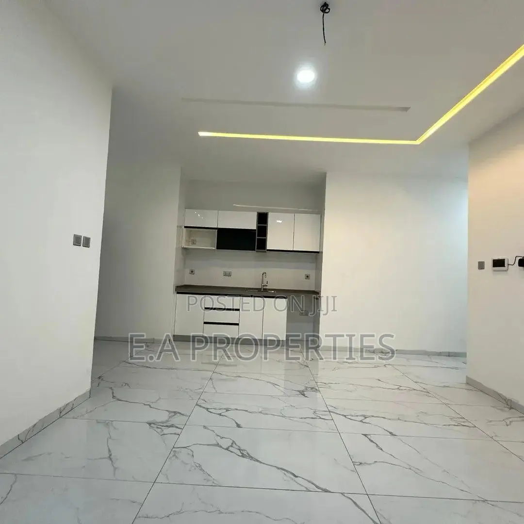 4bdrm House in Ea Properties, Lake Side Estate for sale