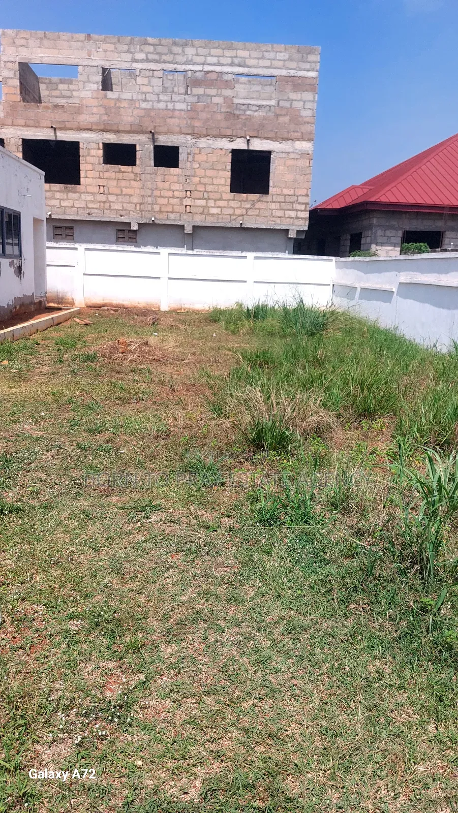 3bdrm House in Born To Pray Estate, Ejisu-Juaben Municipal for sale