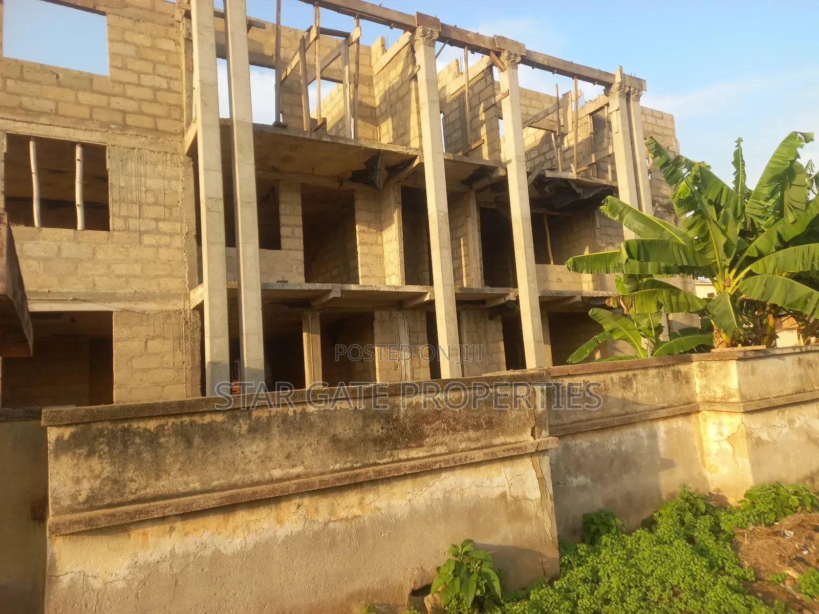 12 Bedrooms Apartment/ Flats for Sale at Pankrono