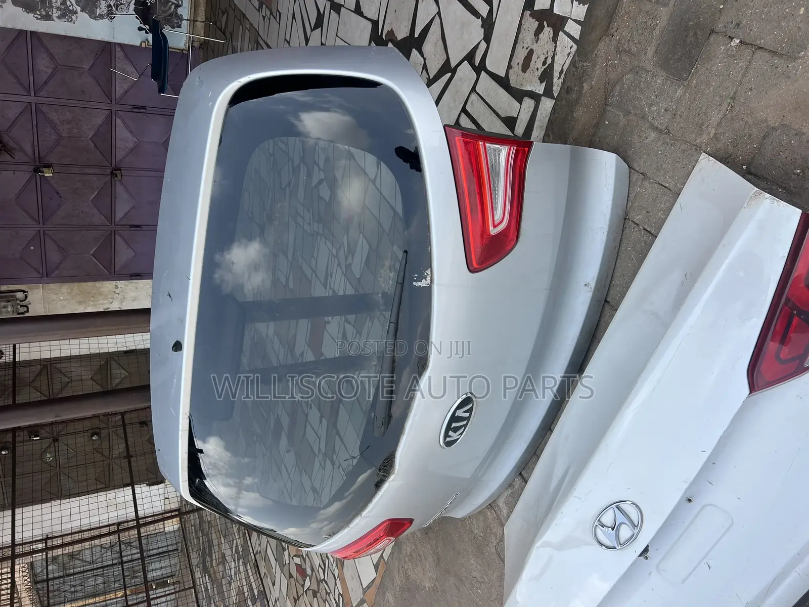 Kia Sportage 12-15 Tailgate / Booth