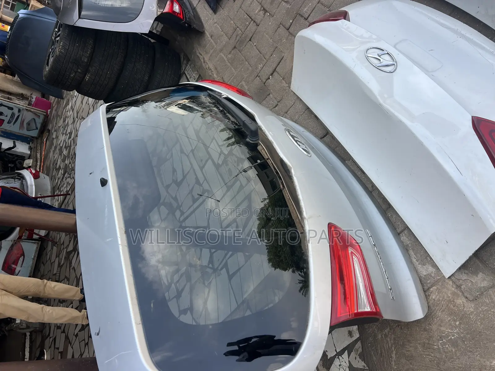 Kia Sportage 12-15 Tailgate / Booth