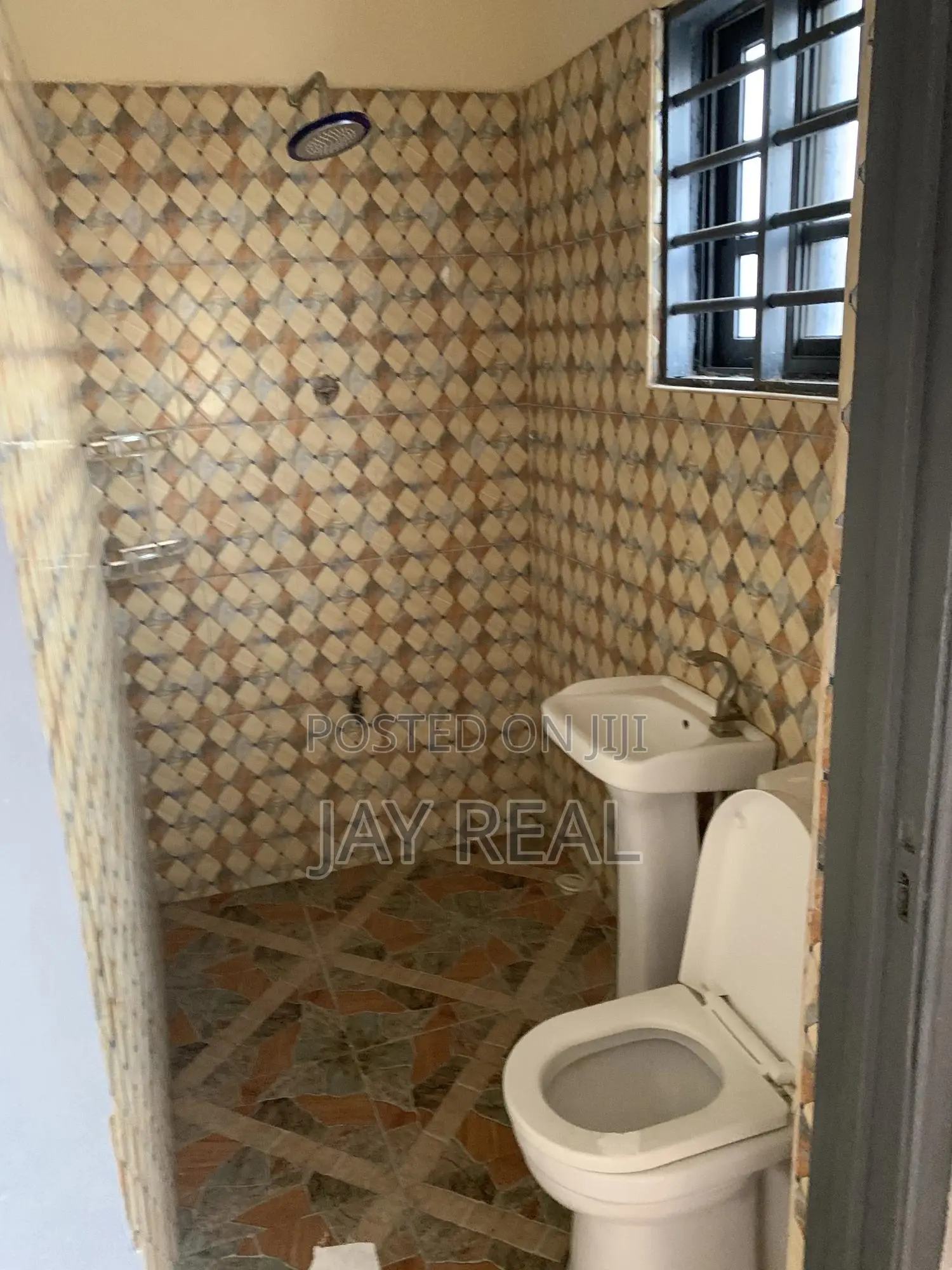 2bdrm Apartment in Jay Real Estate, Awutu Senya East Municipal for rent