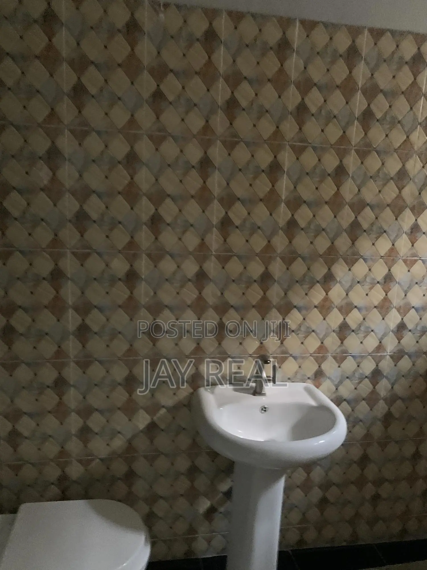 2bdrm Apartment in Jay Real Estate, Awutu Senya East Municipal for rent