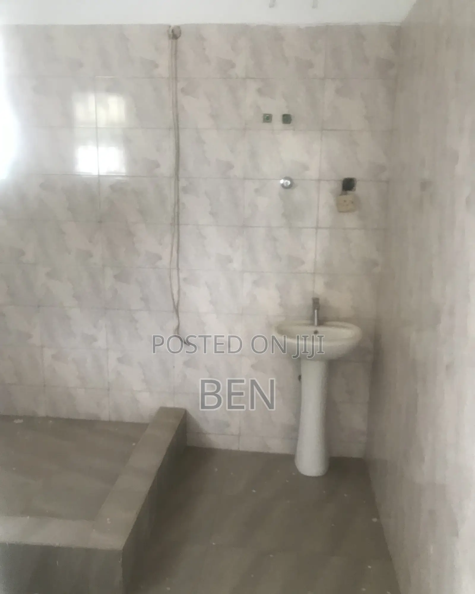 4bdrm Apartment in Taifa Station for rent