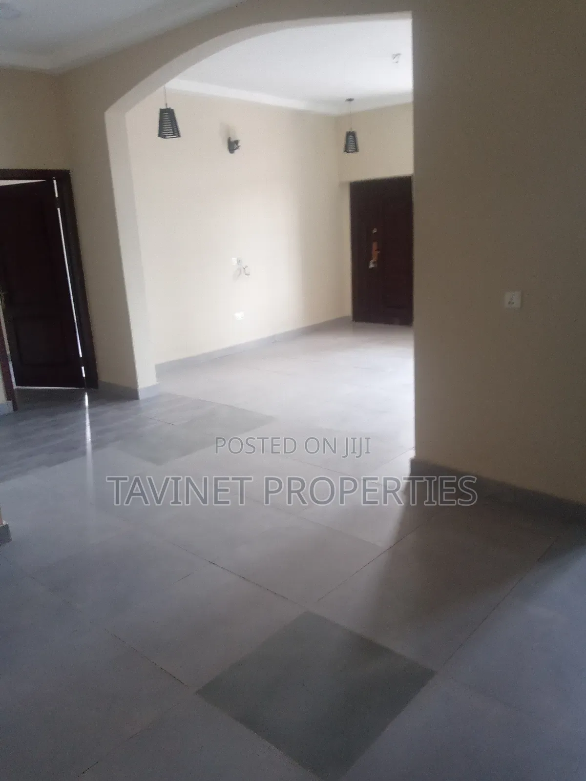3bdrm Apartment in Adjiriganor for rent