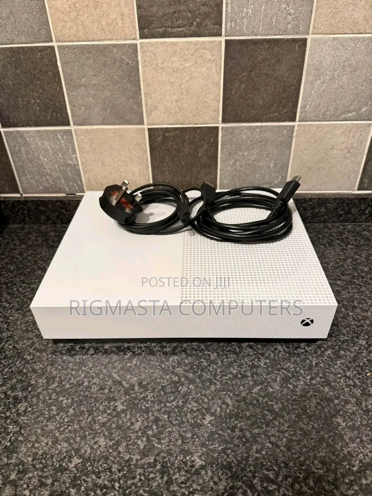 Xbox Series S With Games No Pad
