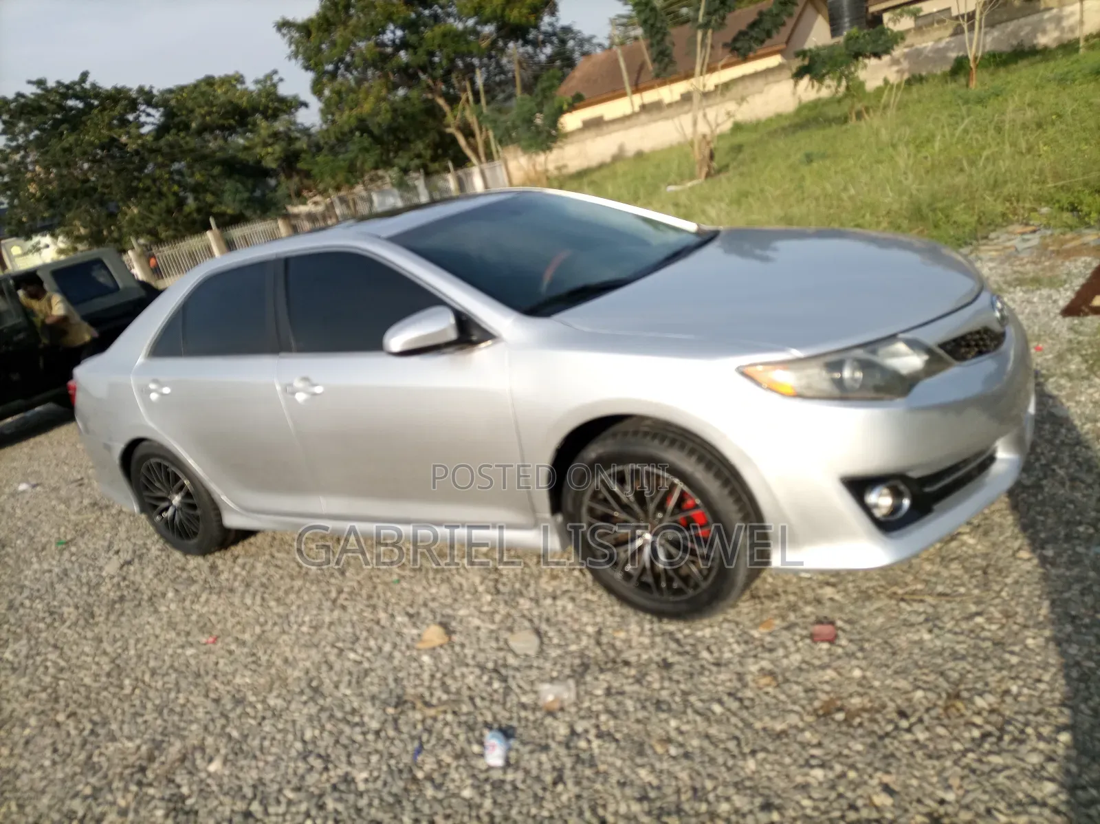 Toyota Camry SE Sport 4dr Sedan w/Prod. End 11/13 (2.5L 4cyl 6A) 2014