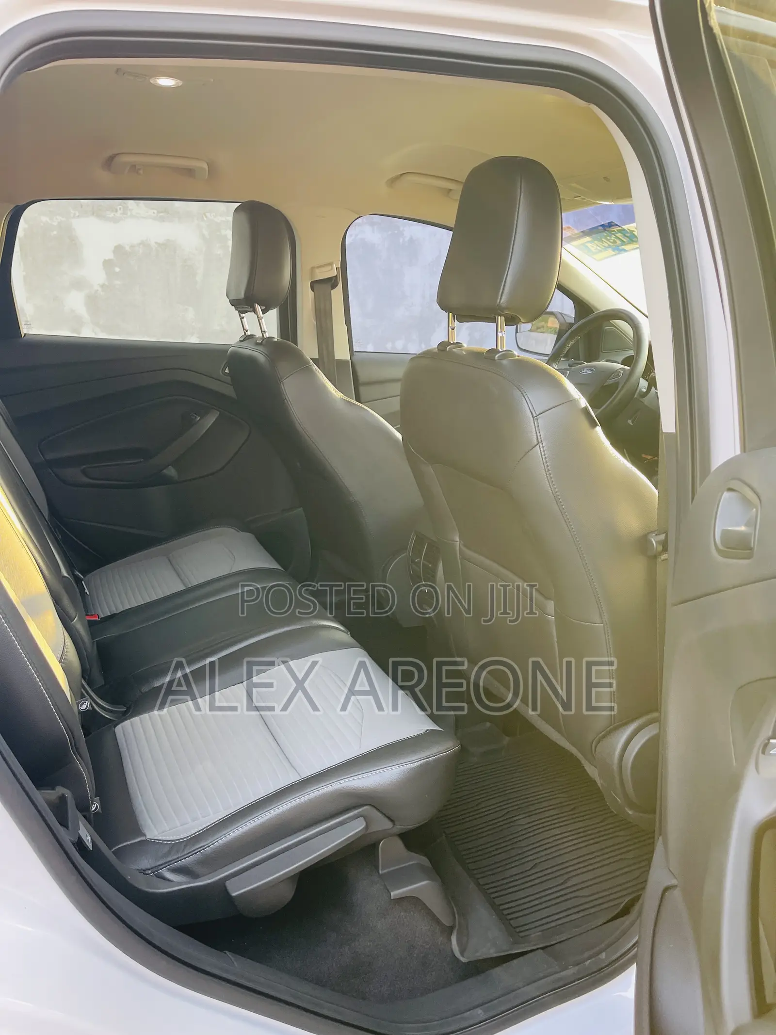 Ford Escape SE 4x4 2019 White
