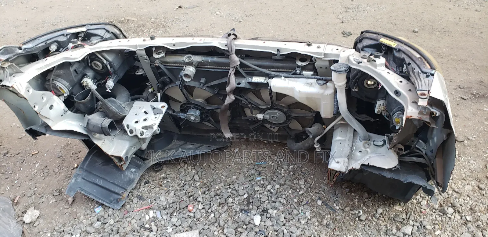 Toyota Voxy 2012,2013 Front Cut