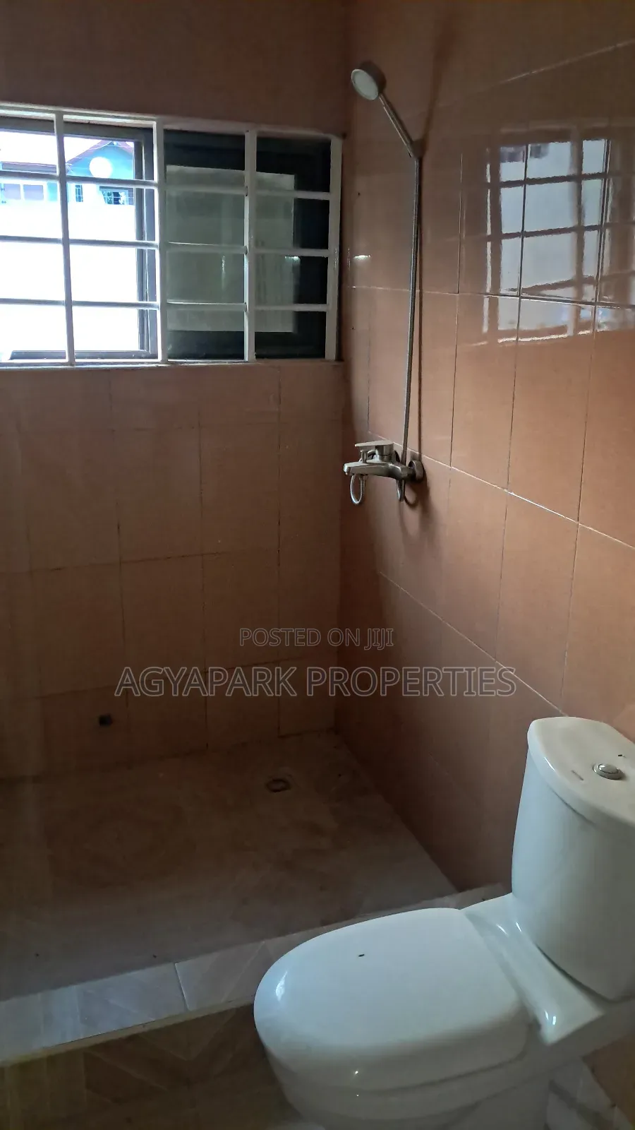 5bdrm House in Kwabenya Police, Amasaman for rent