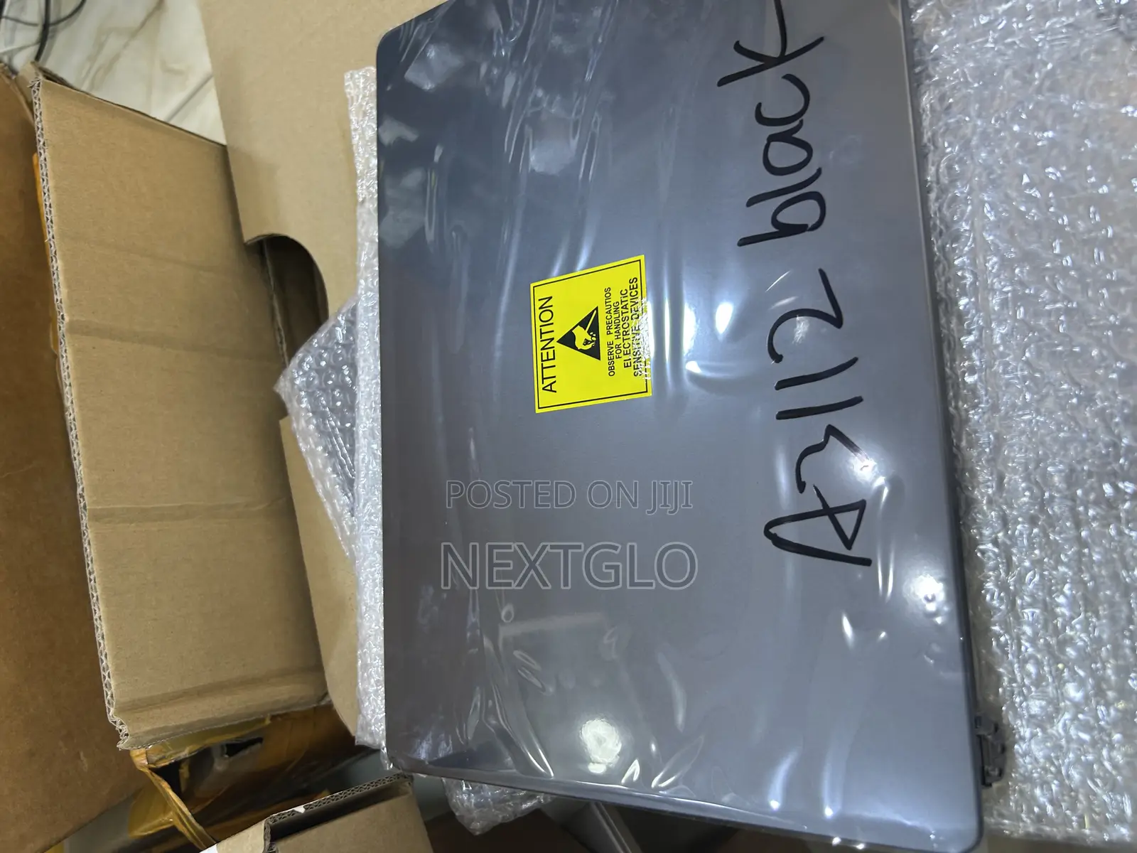 Macbook Pro M4 Screen