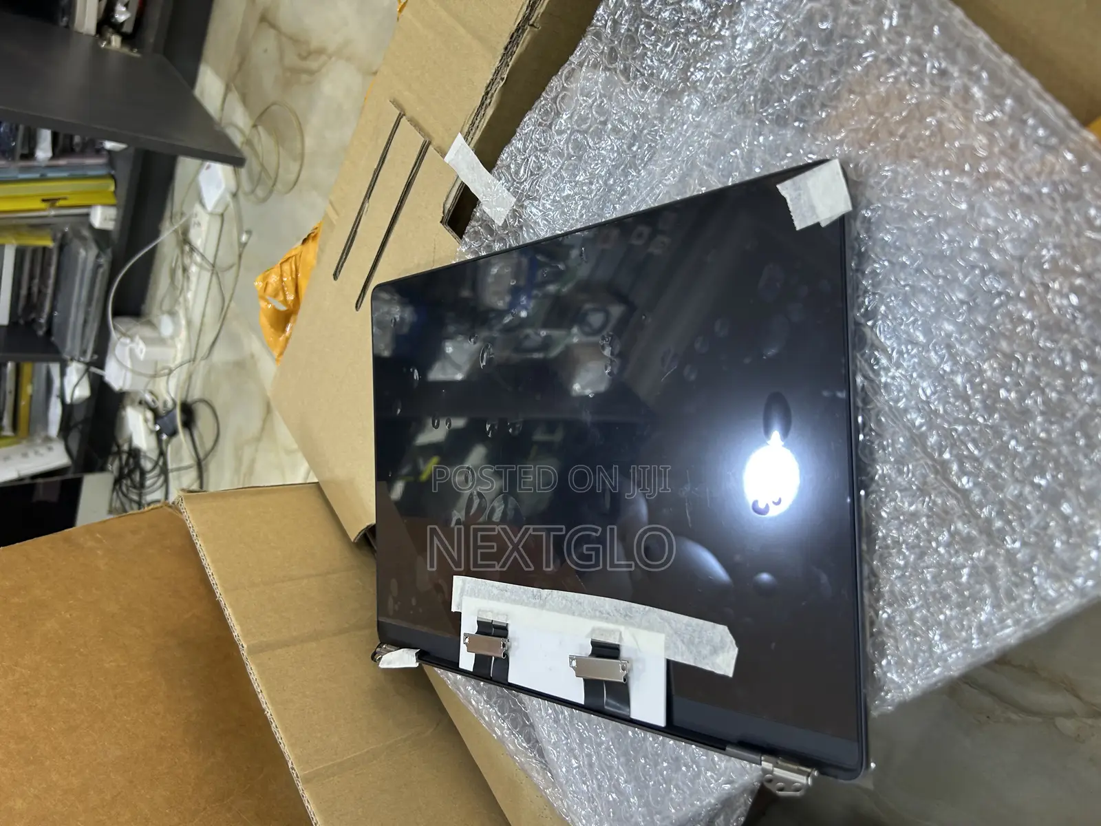 Macbook Pro M4 Screen