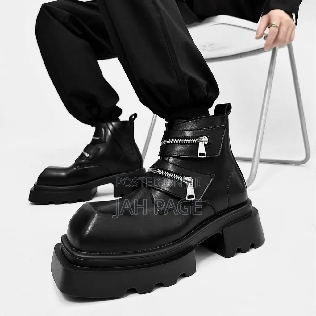 Men Designer Zipper Boosts