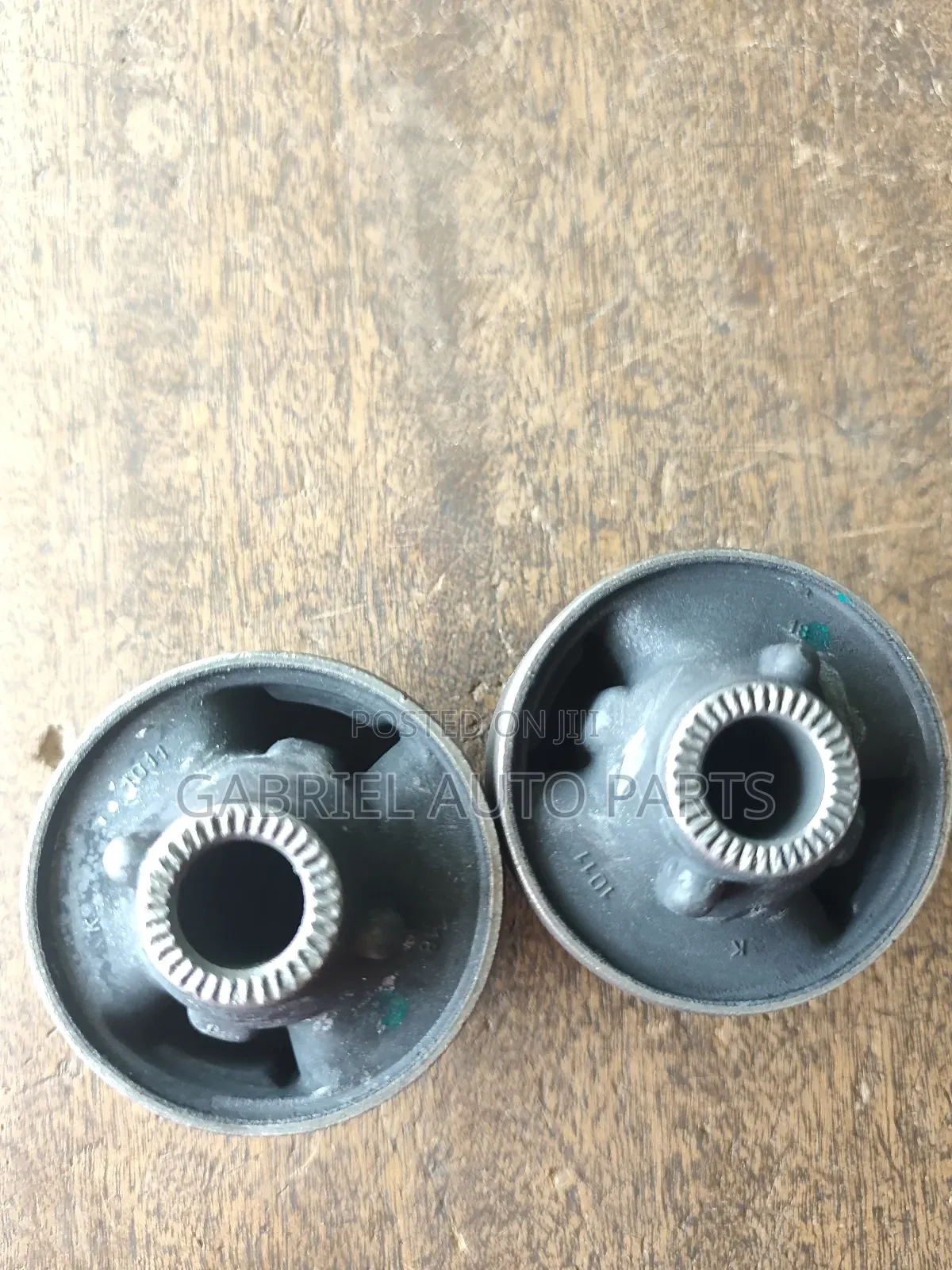 Highlander 2018 Lower Arm Bushing Front Big and Small