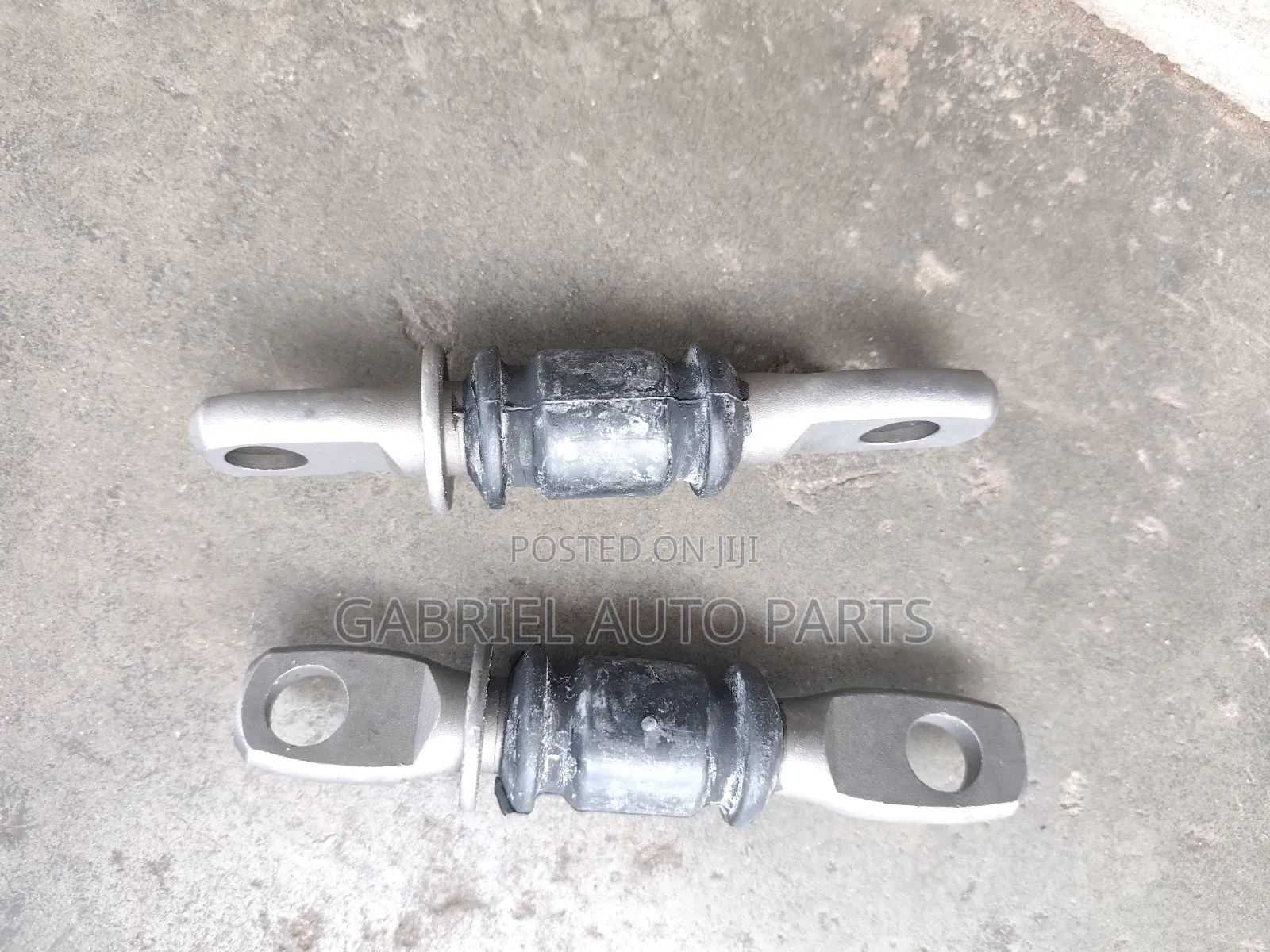 Highlander 2018 Lower Arm Bushing Front Big and Small