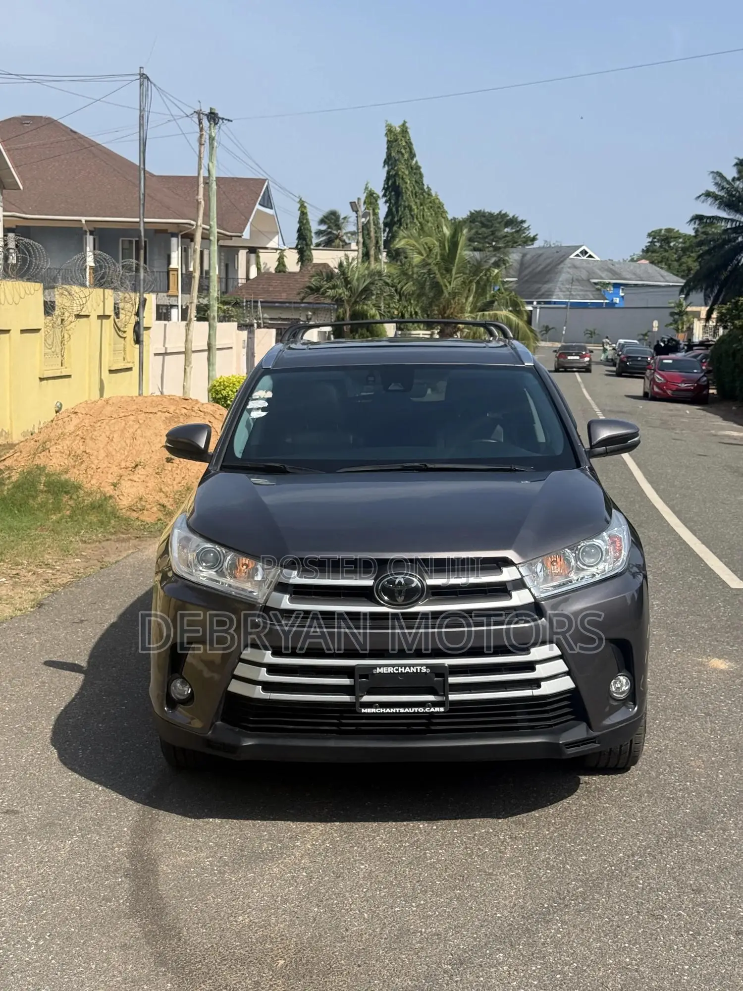 Toyota Highlander XLE 4x4 V6 (3.5L 6cyl 8A) 2018 Gray