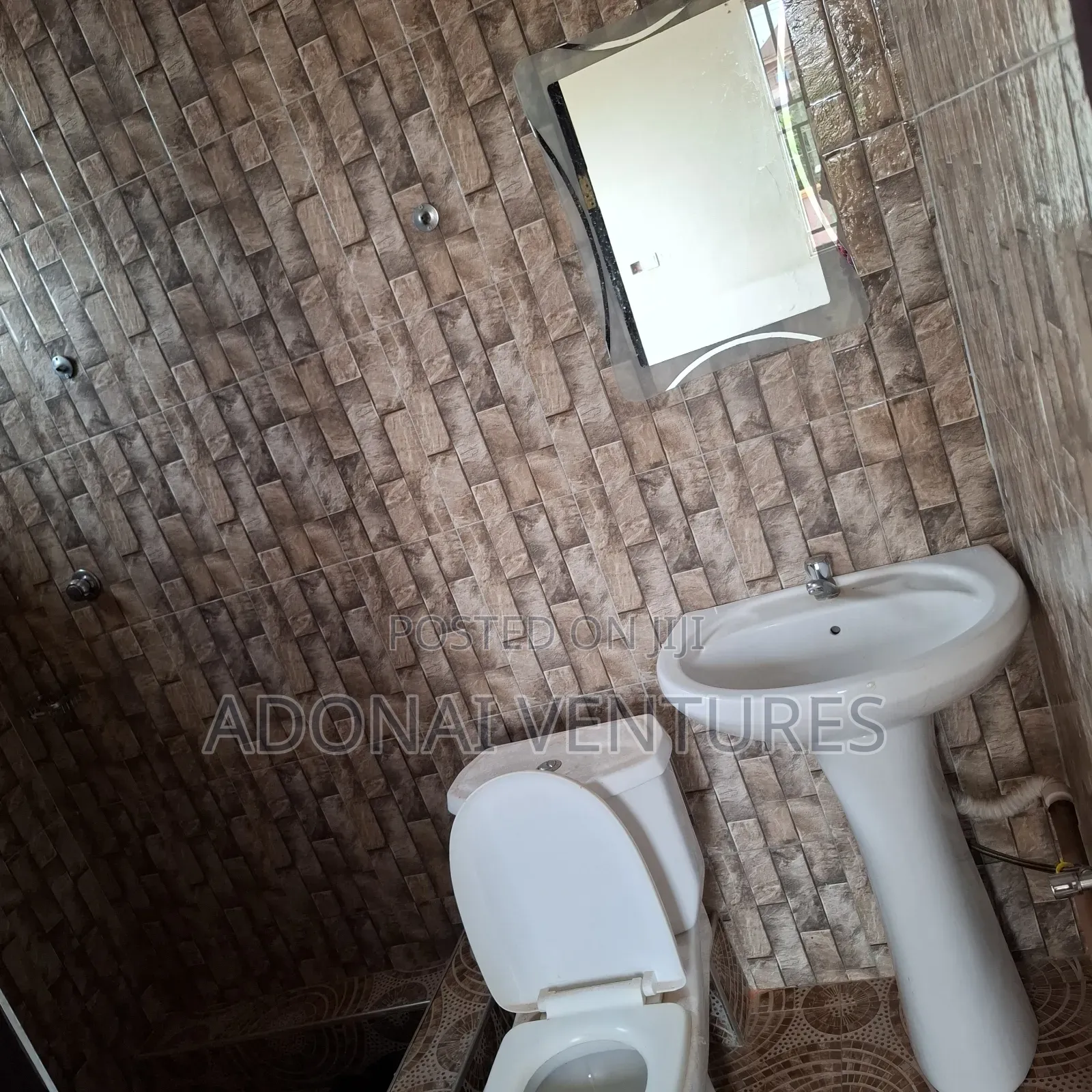 2bdrm Apartment in Sokoban, Kumasi Metropolitan for rent