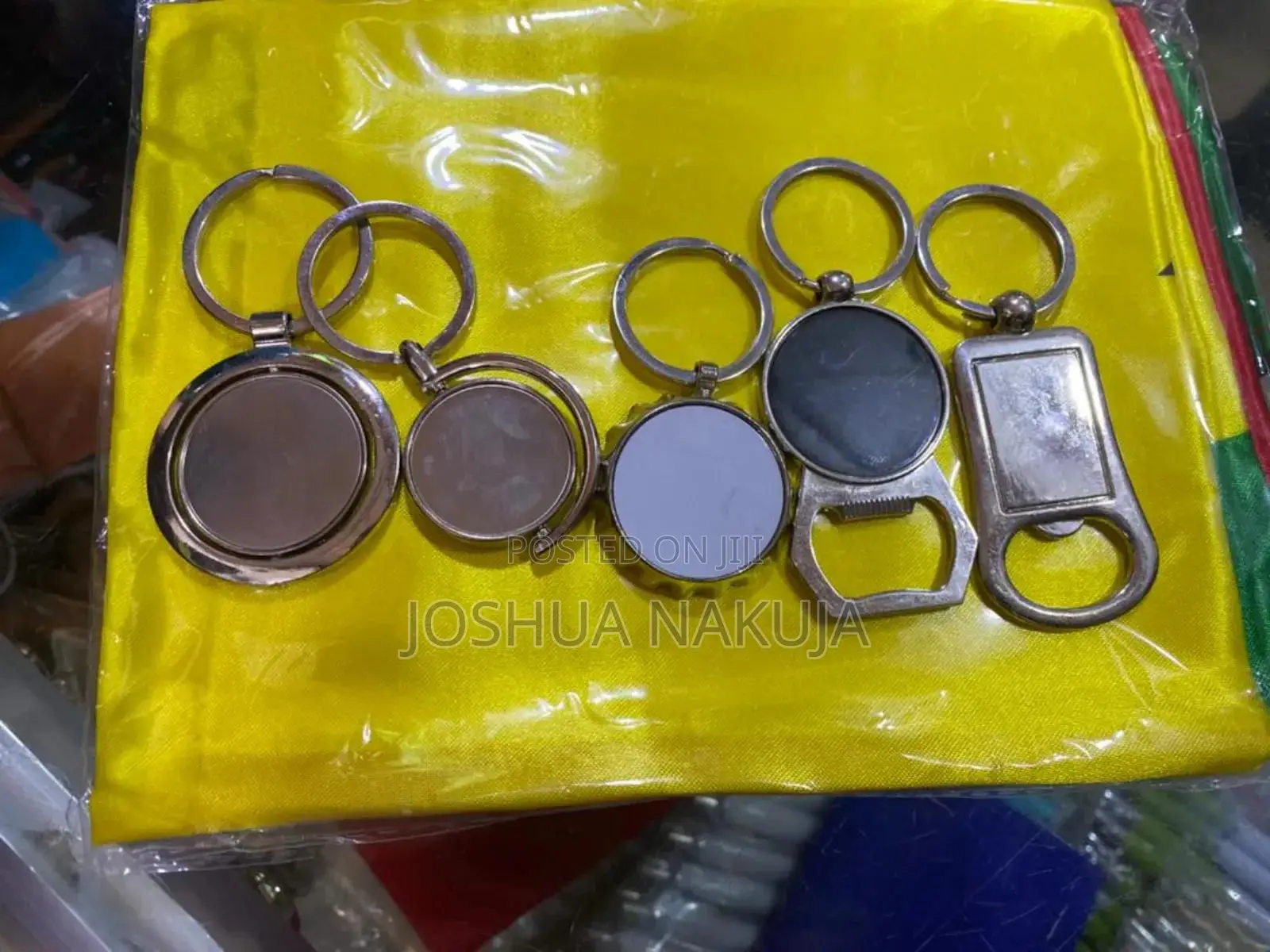 Metal Keyholder Opener