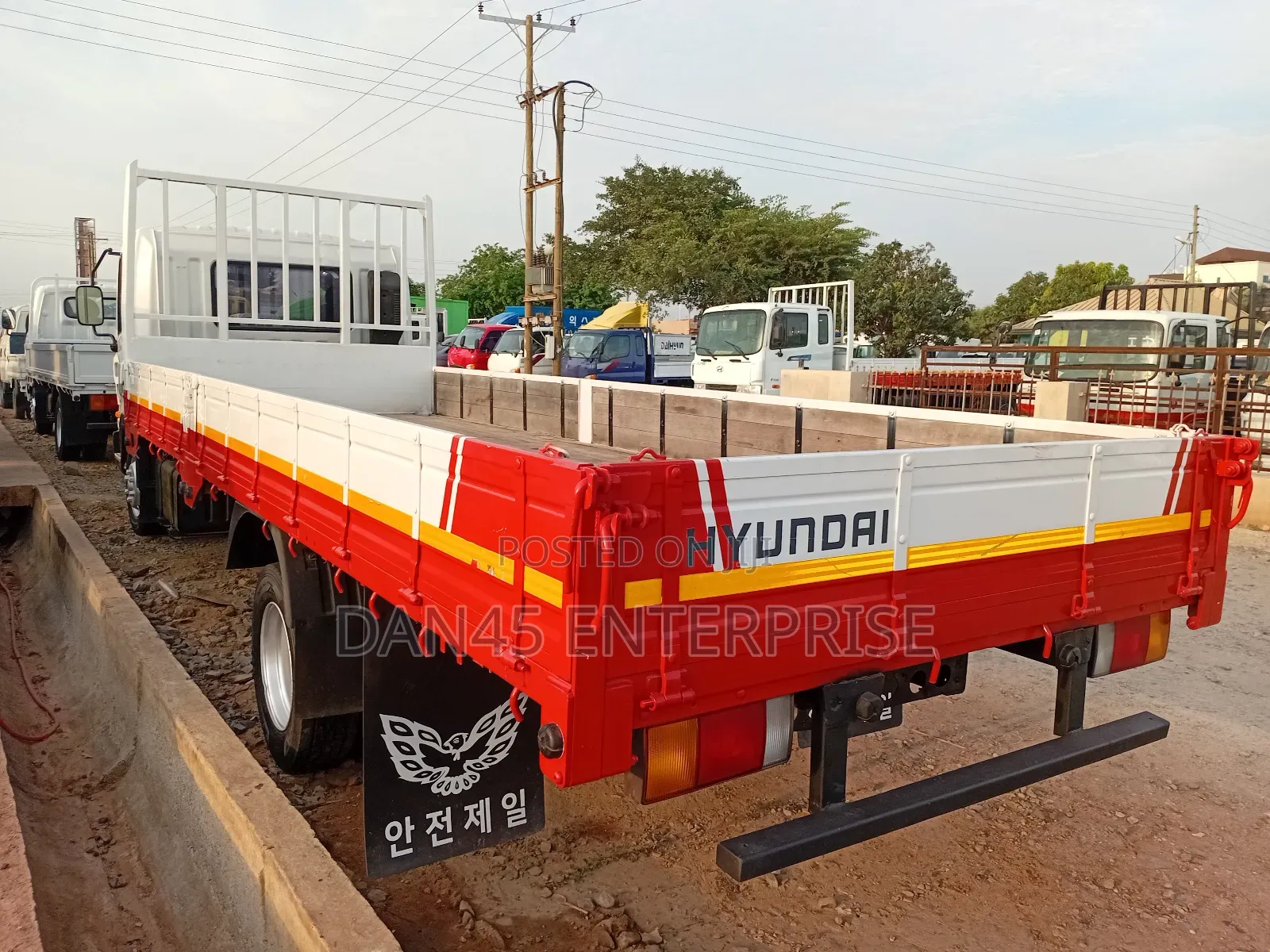 Hyundia 5 Tons Truck ( Six Holes )