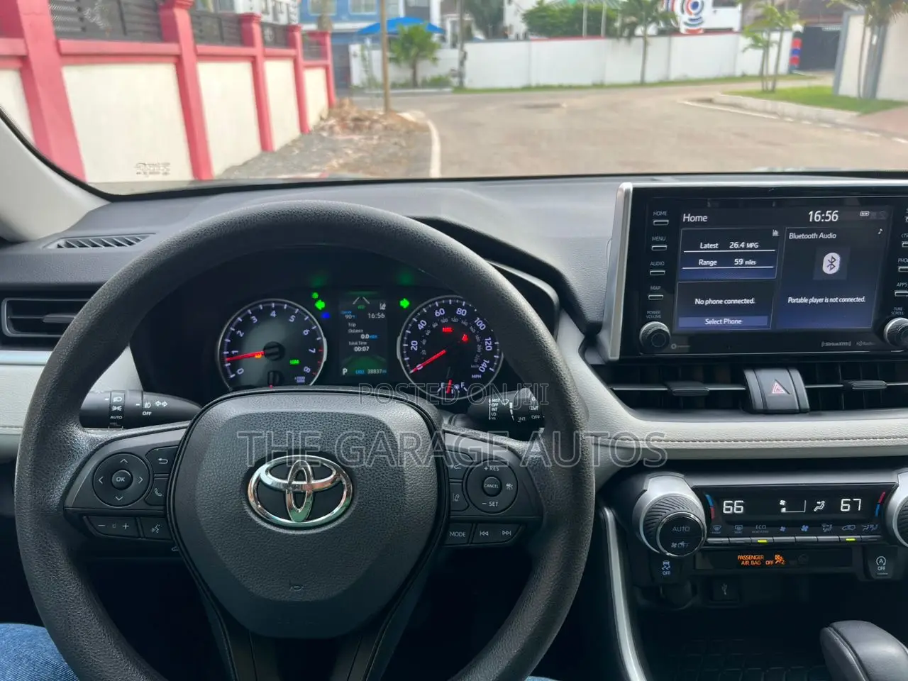 Toyota RAV4 XLE AWD 2020 Gray