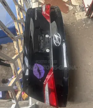 Hyundai Elantra 2017 Boot / Booth / Trunk