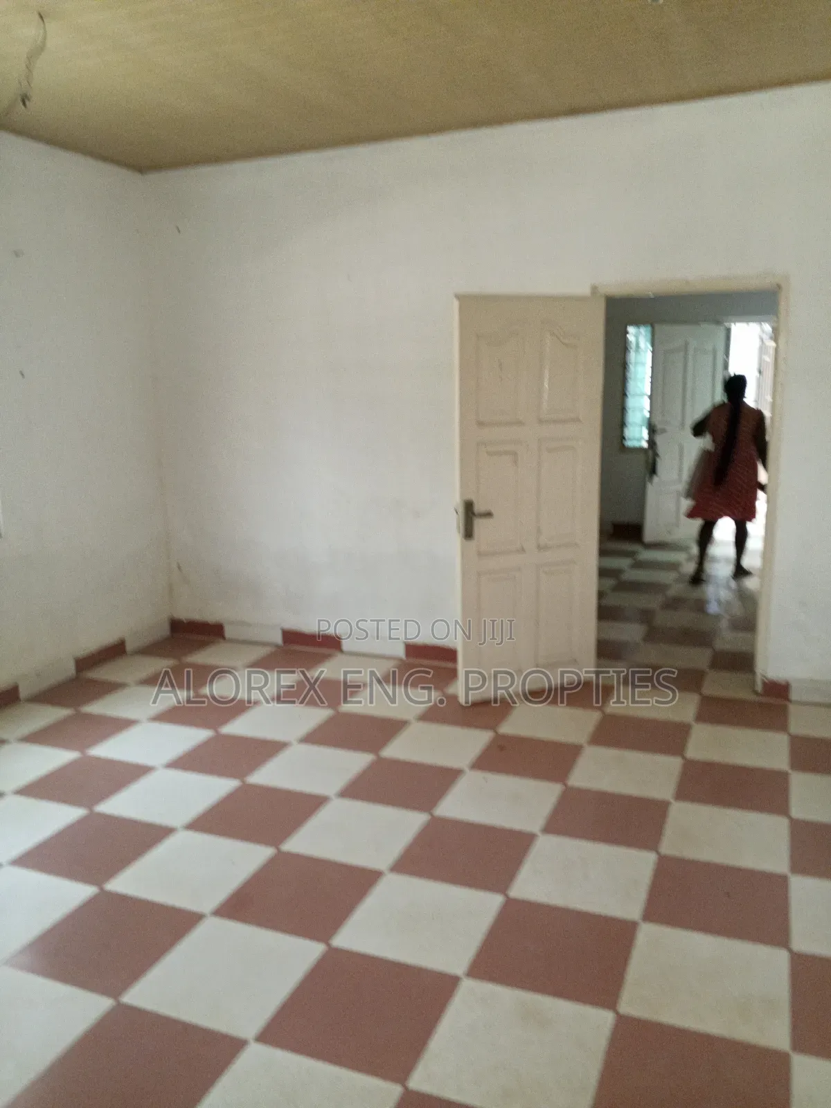 1bdrm Apartment in Chamber Self, Danfa for rent