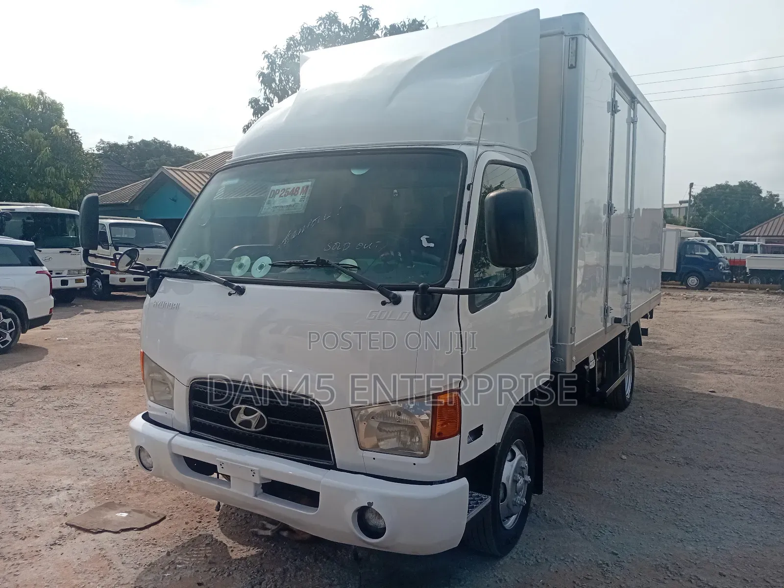 Hyundia Might 2 Container