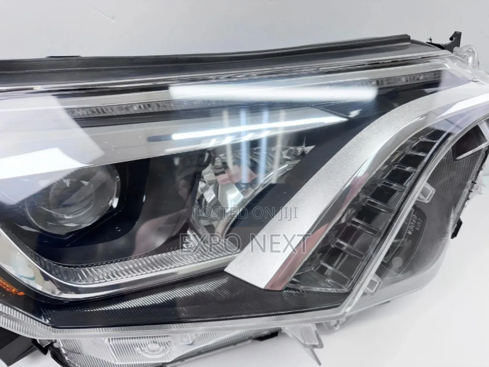 2016-18 Toyota Rav4 Full Led Front Right Oem Headlight
