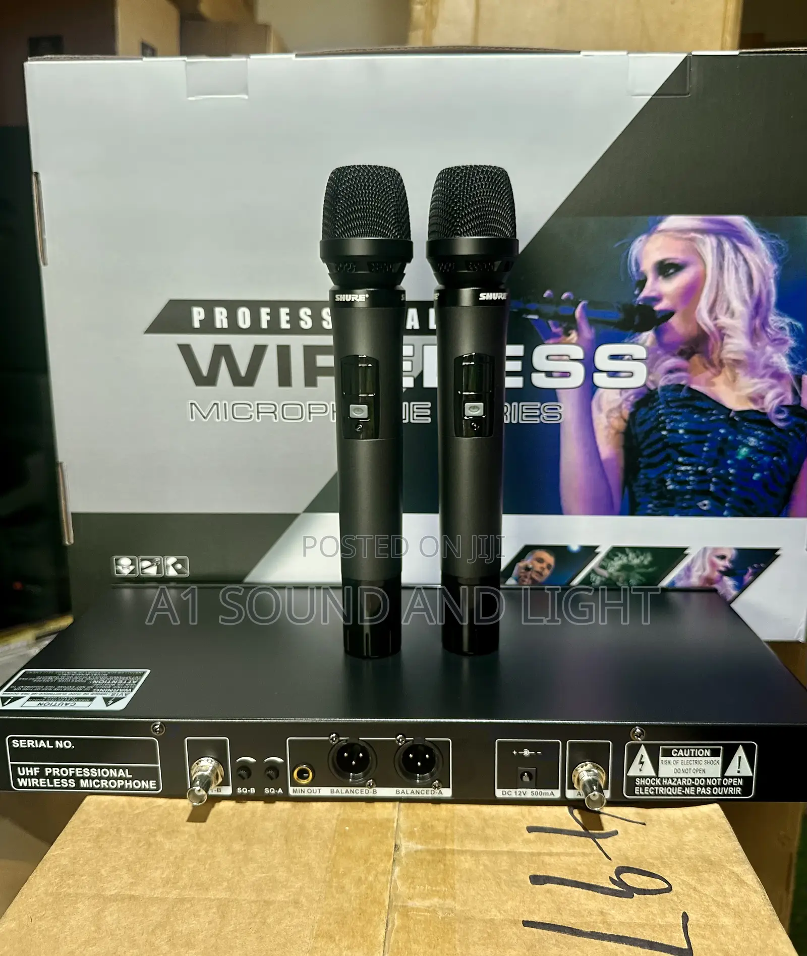 Shure Ur8x Professional Wireless Microphone Series