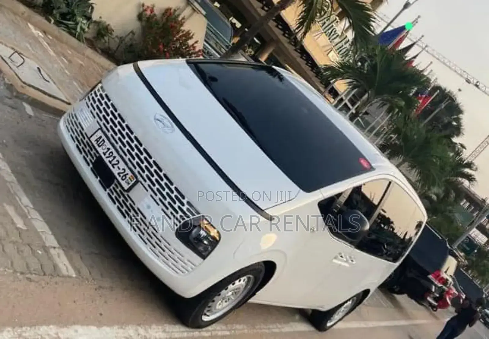Hyundai Staria 11-Seater for Rent