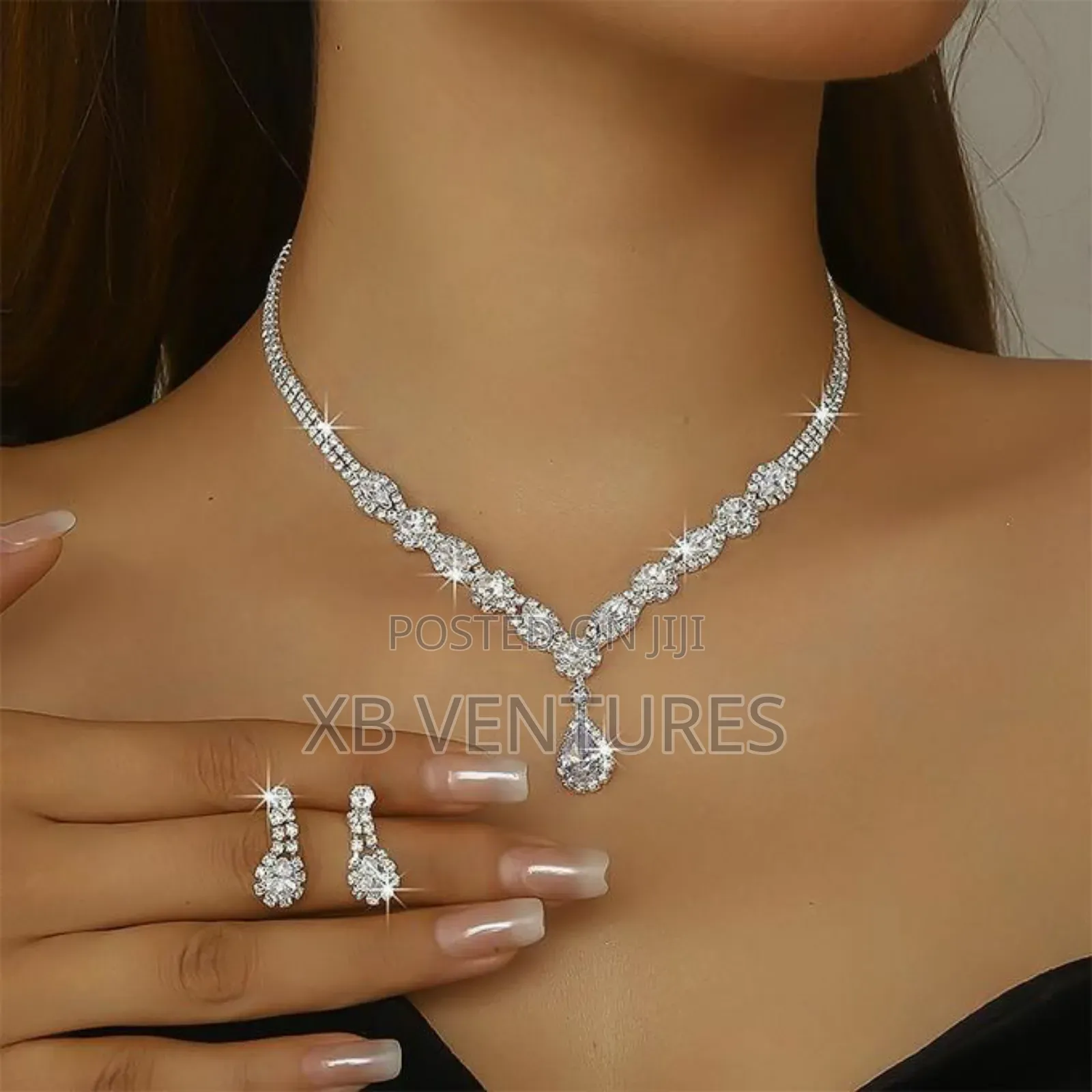 Bold Look Jewelry Set Bracelet Necklace Stud Earringsg