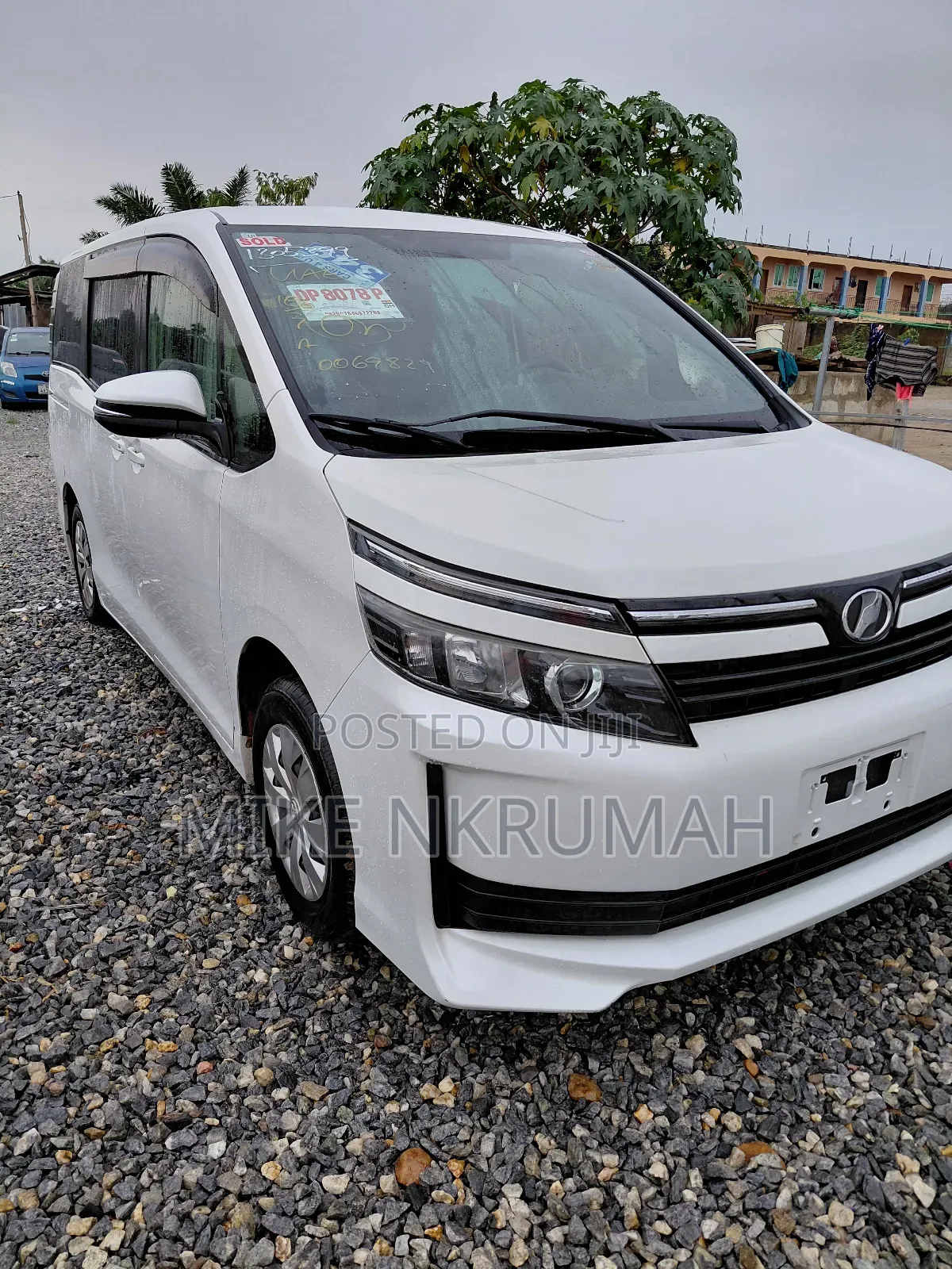 Toyota Voxy SV Premium 2014 White