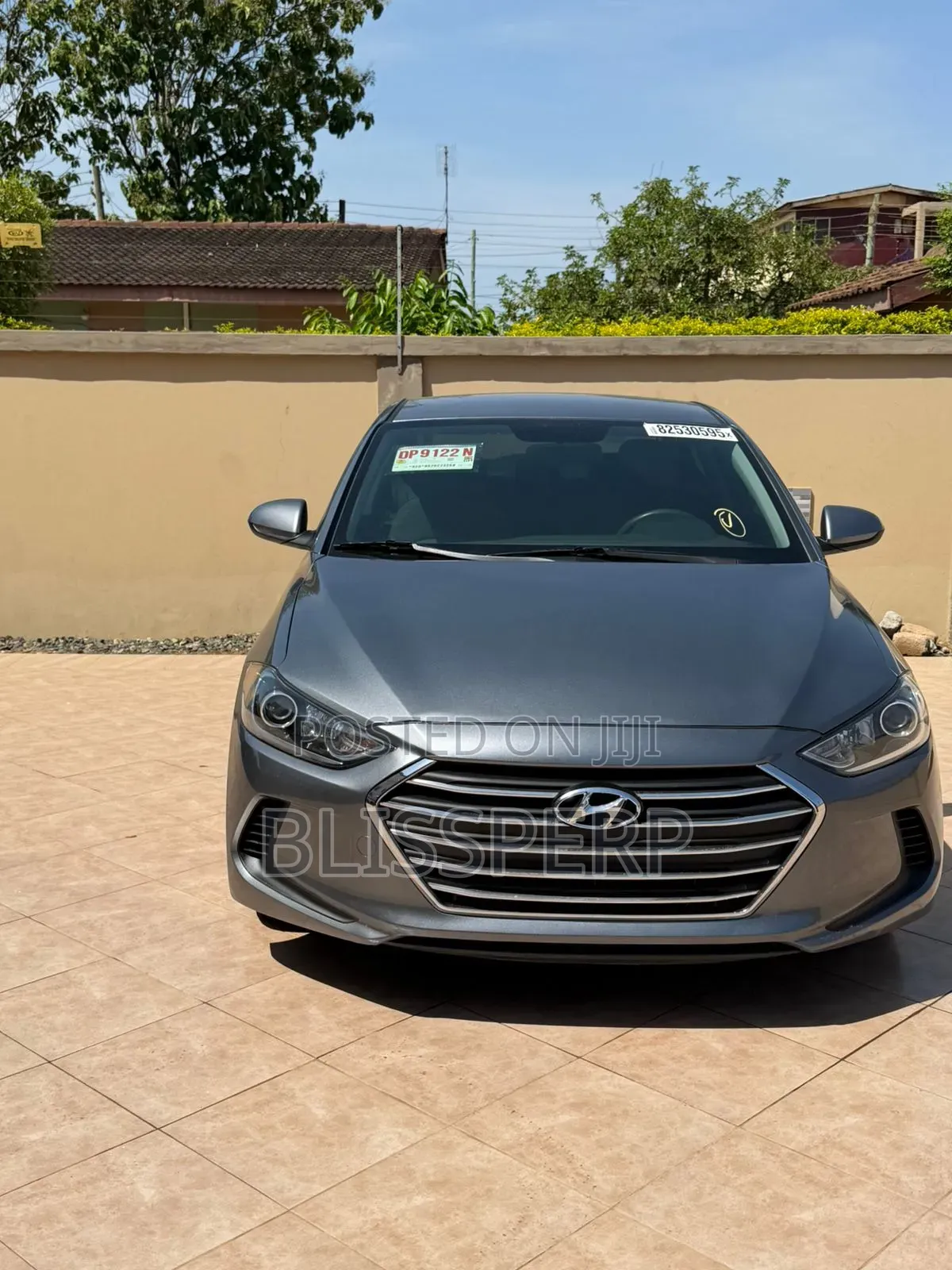 Hyundai Elantra SE Sedan FWD (2.0L 4cyl 6M) 2017