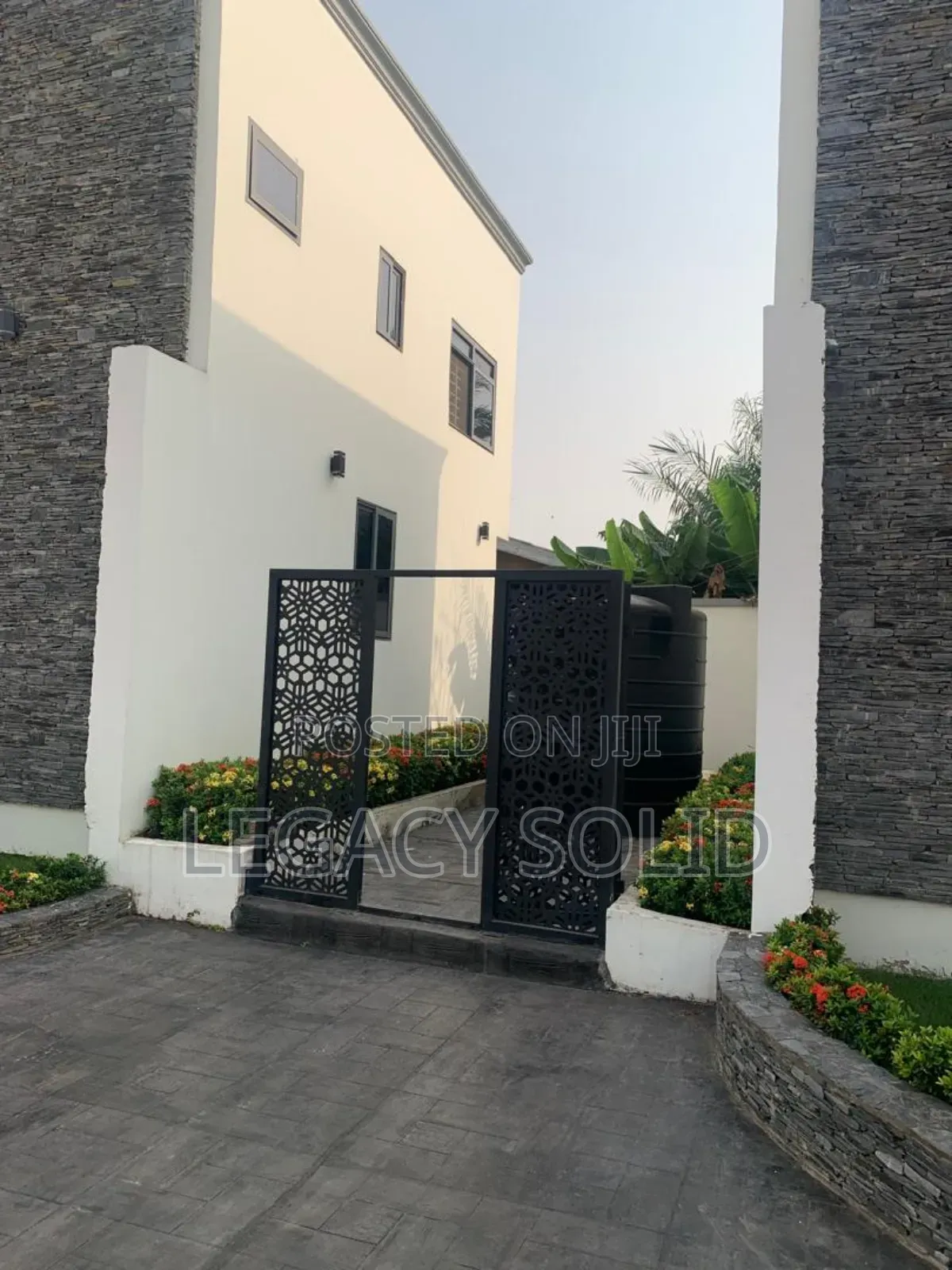 3bdrm Apartment in Legacy Solid Real for rent
