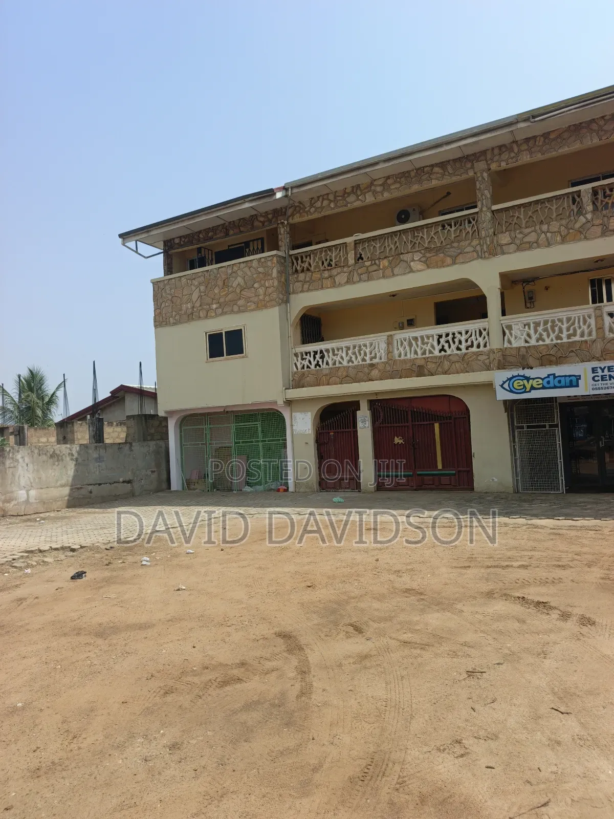 4 Units of 2 Bedroom Apartment With a Plot of Land