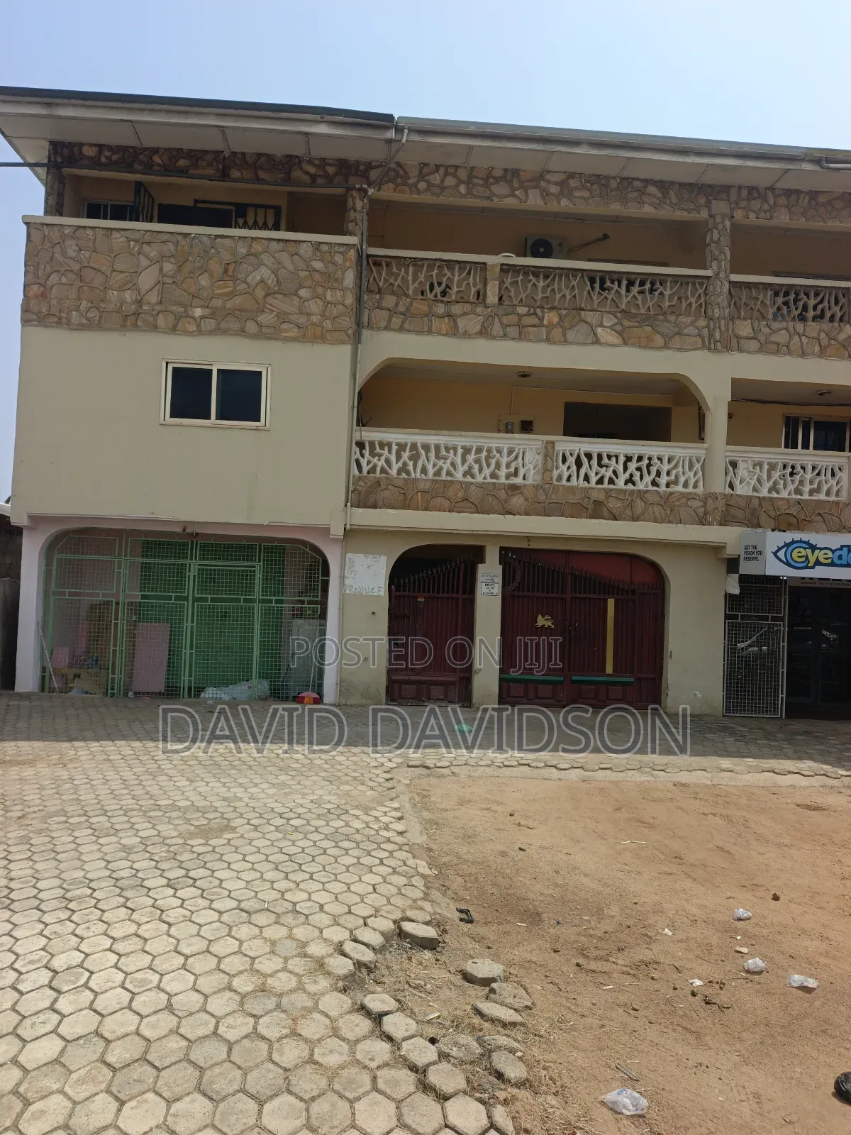 4 Units of 2 Bedroom Apartment With a Plot of Land