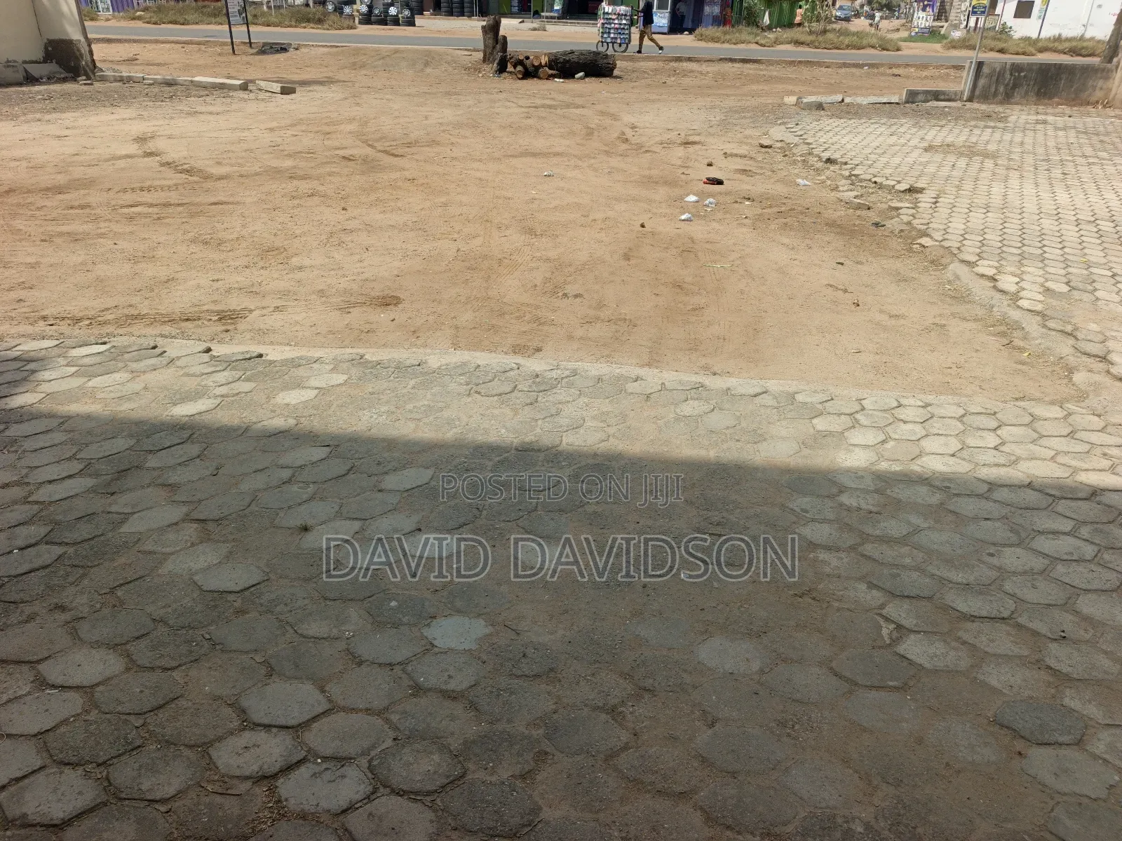 4 Units of 2 Bedroom Apartment With a Plot of Land