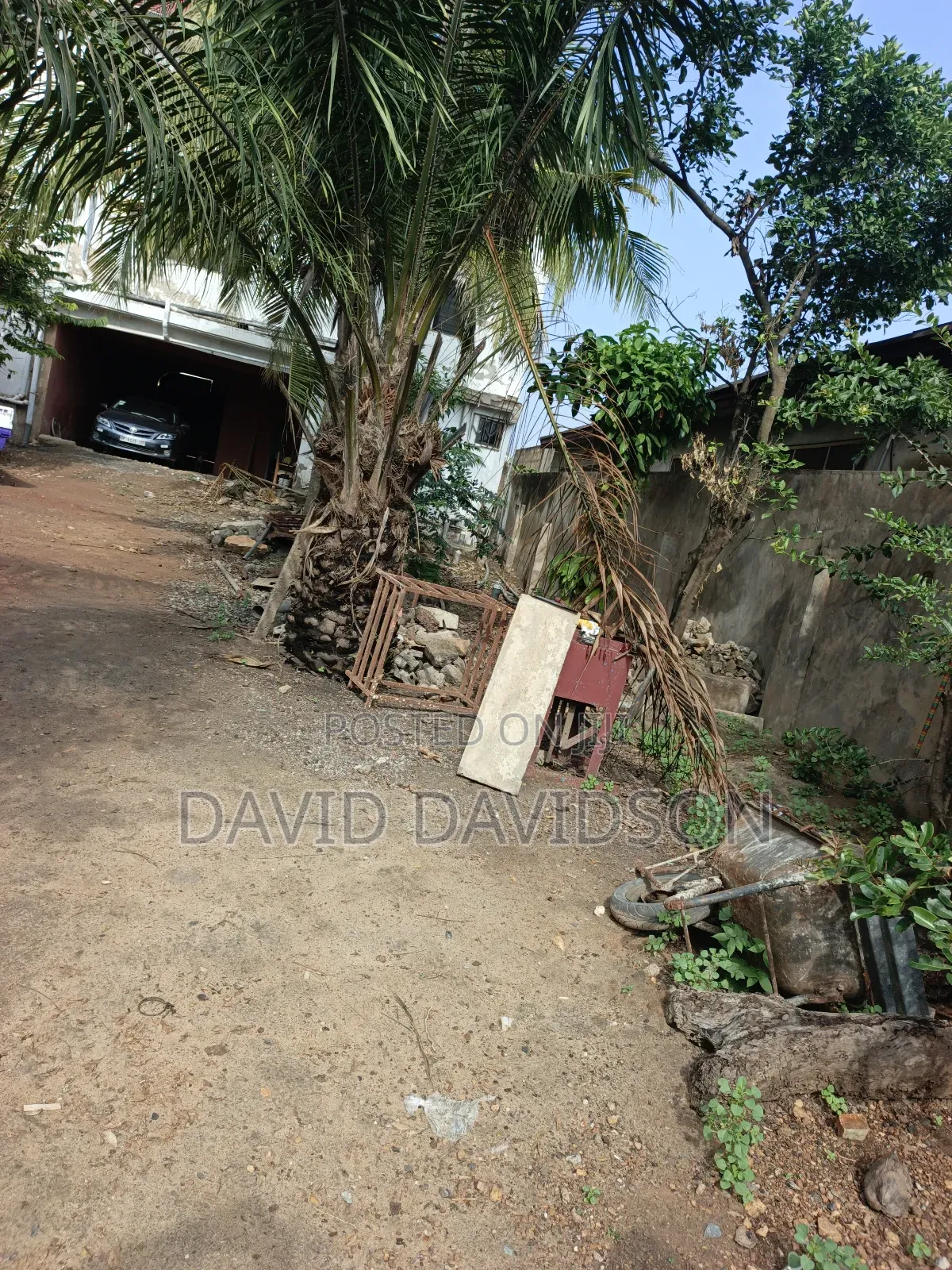 4 Units of 2 Bedroom Apartment With a Plot of Land